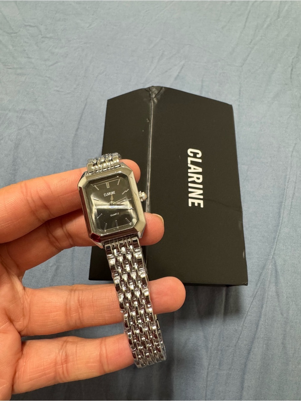 Brand New Fashion Watch – With Box & Adjustment Tool - Picture 2 of 5